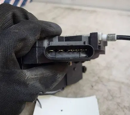 Ford Galaxy Rear door lock EM2AR26413CB 4163222151