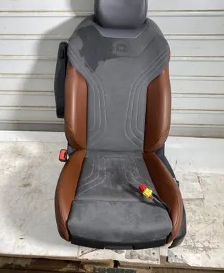 Volkswagen ID.4 Front driver seat