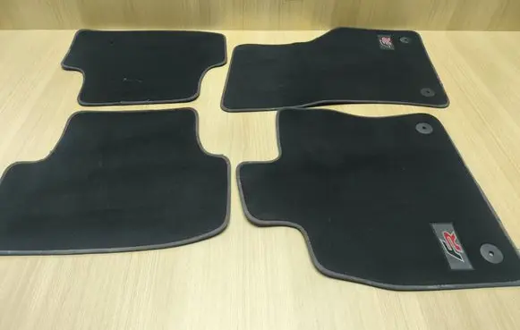 Seat Leon (5F) Car floor mat set