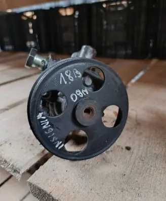Opel Insignia A Power steering pump 55564138