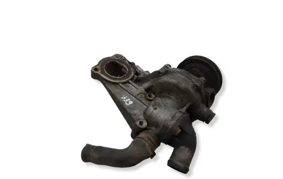 Audi A4 S4 B5 8D Water pump 