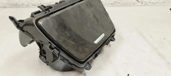 Cup holder front