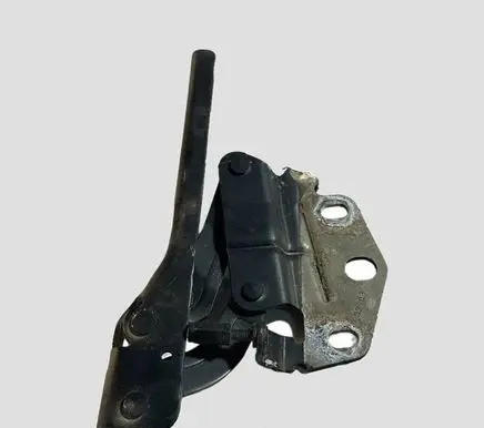 Volkswagen PASSAT B6 Engine bonnet/hood hinges 3C0823302E
