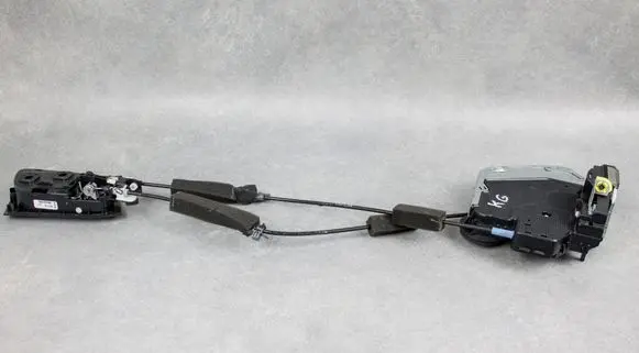 Honda Civic IX Rear door lock 72651TV0E001B 72651TV0E001