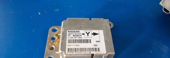 Nissan Micra Airbag control unit/module 0285001853