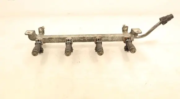 Chevrolet Aveo Fuel main line pipe 96800843