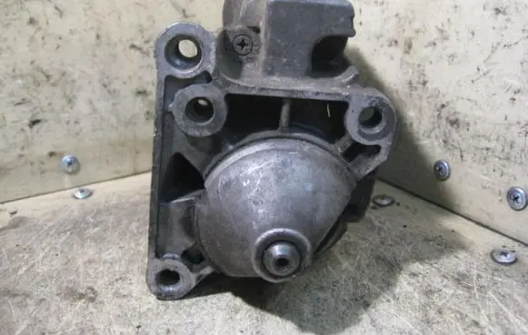 Renault Laguna I Starter motor