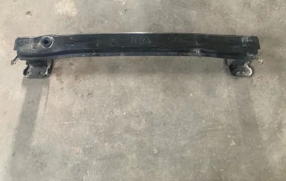 Skoda Yeti (5L) Front bumper cross member