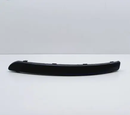 Ford Mondeo Mk III Front bumper splitter molding 6S7117E909