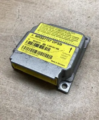 Mitsubishi Colt Airbag control unit/module MR587757DPSB 0285001686