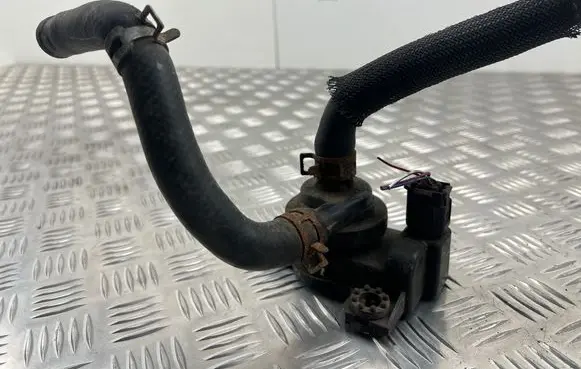 Lexus RX 330 - 350 - 400H Electric auxiliary coolant/water pump
