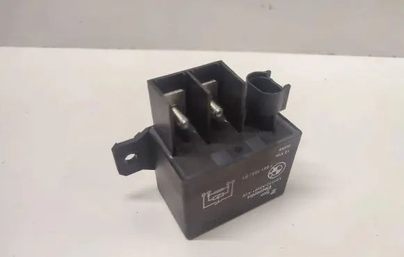 BMW 7 F01 F02 F03 F04 Other relay 61367661503 61366901819