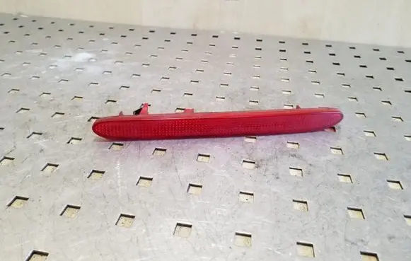 Honda CR-V Rear tail light reflector P3246R