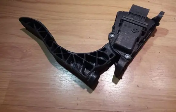 Audi A6 S6 C6 4F Accelerator throttle pedal 4F1723523B 6PV00898406