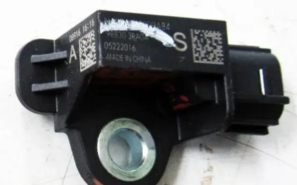 Nissan X-Trail T32 Airbag deployment crash/impact sensor 988303RA0A NA3RA165229A84 05222016