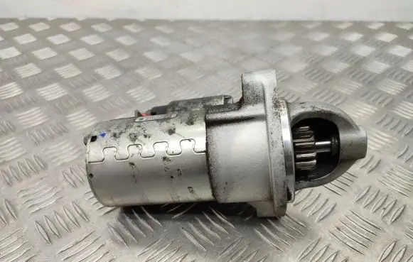 KIA Sportage Starter motor 361002F300
