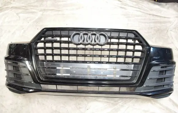 Audi Q7 4M Front bumper 0005699