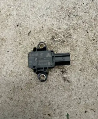 Audi A4 S4 B7 8E 8H Airbag deployment crash/impact sensor 8P0955557 120607
