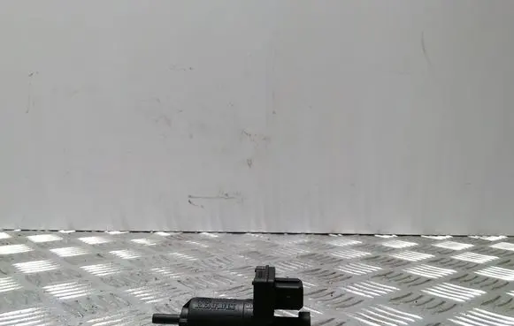 Renault Laguna II Vacuum valve 7700102545C