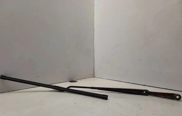 Ford Focus Windshield/front glass wiper blade 