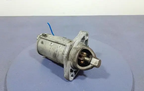 Toyota Avensis T270 Starter motor 281000R021