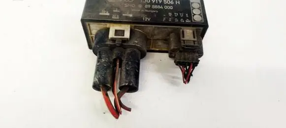 Volkswagen Golf IV Coolant fan relay 1J0919506H 898884000