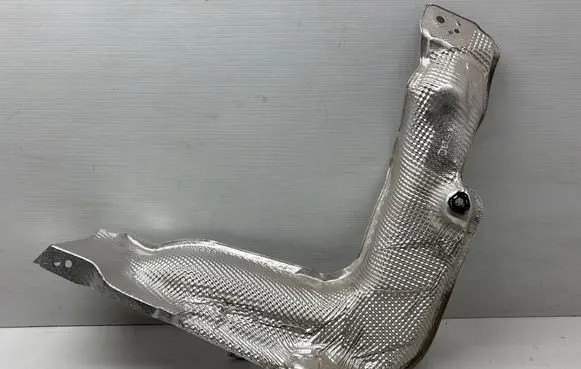 Volkswagen Jetta VII Exhaust heat shield 5Q0825735B