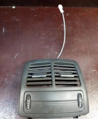 Mercedes-Benz E W211 Rear air vent grill 
