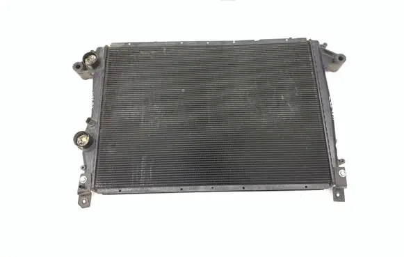 Maserati Quattroporte Coolant radiator 000223561