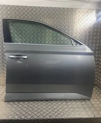 Skoda Superb B8 (3V) Front door