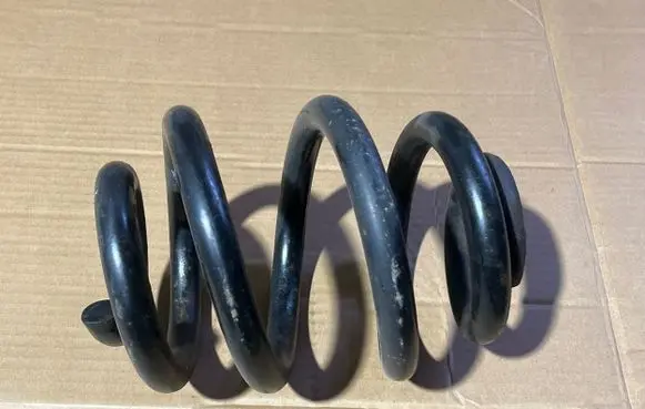 Volkswagen Transporter - Caravelle T5 Rear coil spring