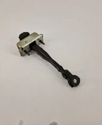 Opel Insignia B Rear door check strap stopper 39089088