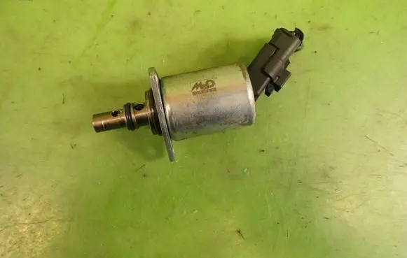 Volvo V50 Fuel pressure regulator 391980021SAGL22