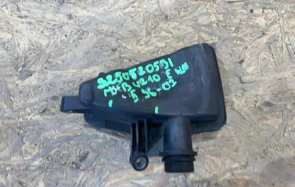 Mercedes-Benz E W210 Intake resonator A6421400087 S2505Z053-I
