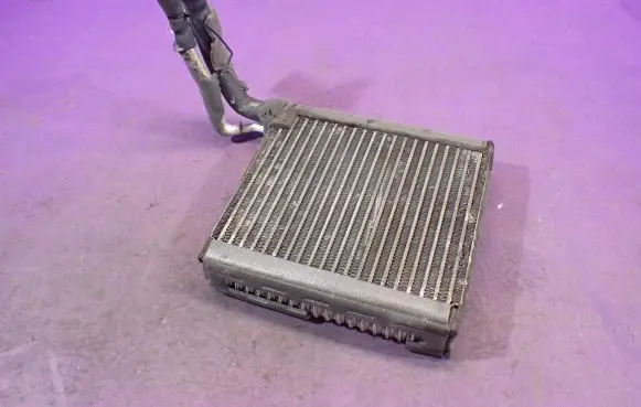 Air conditioning (A/C) radiator (interior)