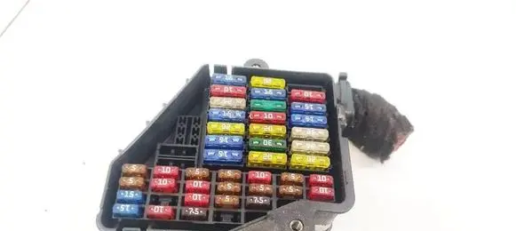 Volkswagen Golf IV Fuse box set