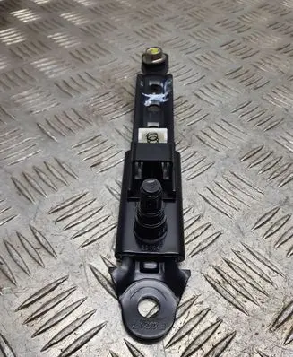 Infiniti Q70 Y51 Seat belt height adjuster F4075