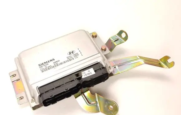 KIA Cerato Engine control unit/module ECU 3910123620 3912023620 20260213HCR1435
