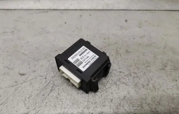 Nissan Primera Parking PDC control unit/module 28260AU120