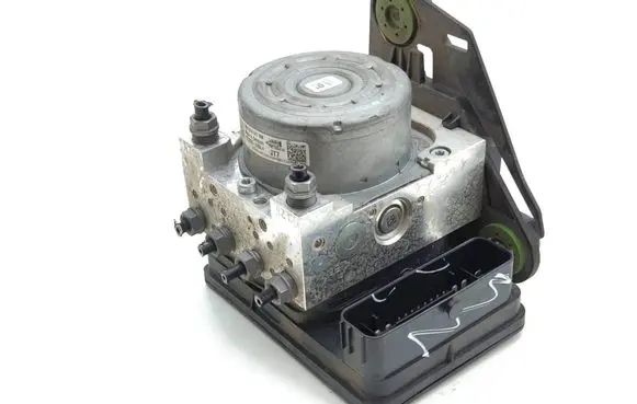 Volkswagen Golf VIII ABS Pump 5WA614517BM 10022024604