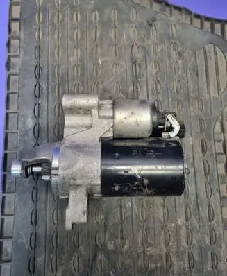 Audi A5 8T 8F Starter motor 06H911021A