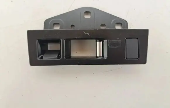 BMW M8 F91 F92 G14 G15 Convertible roof lock/latch 7181732