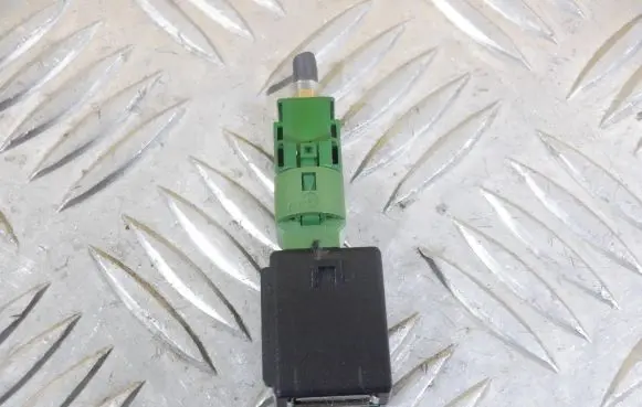Skoda Superb B8 (3V) USB socket connector 5Q0035726