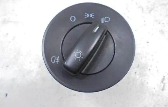 Skoda Octavia Mk2 (1Z) Light switch 1Z0941431F