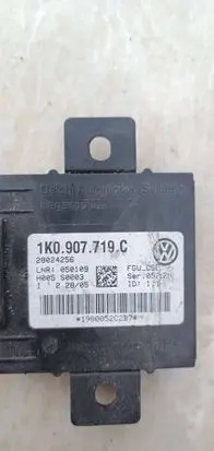 Audi A3 S3 8P Alarm control unit/module 1K0907719C 28024256 H005S0003