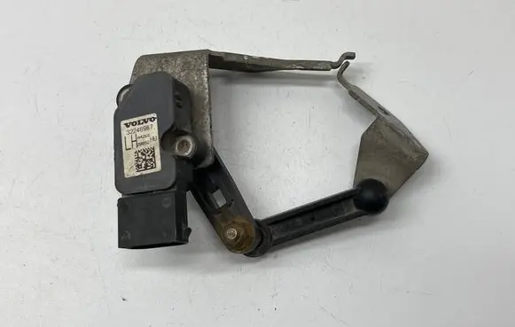 Volvo XC90 Rear air suspension level height sensor 32246987 A426S 31406563