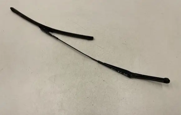 Audi A4 S4 B8 8K Windshield/front glass wiper blade 