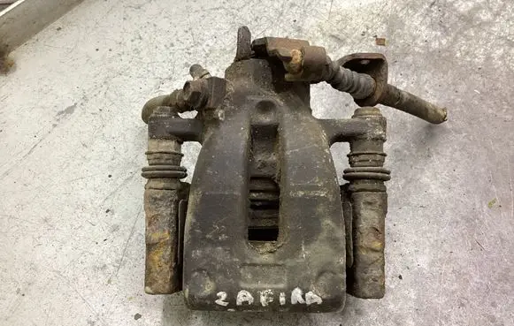 Opel Zafira B Rear brake caliper