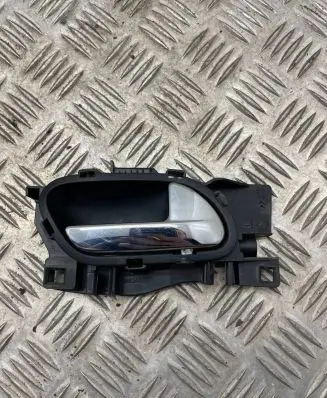Peugeot 3008 I Front door interior handle 9683446077 9683446577