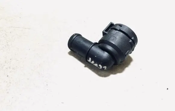 Volkswagen PASSAT B6 Engine coolant pipe/hose 1k0122291h